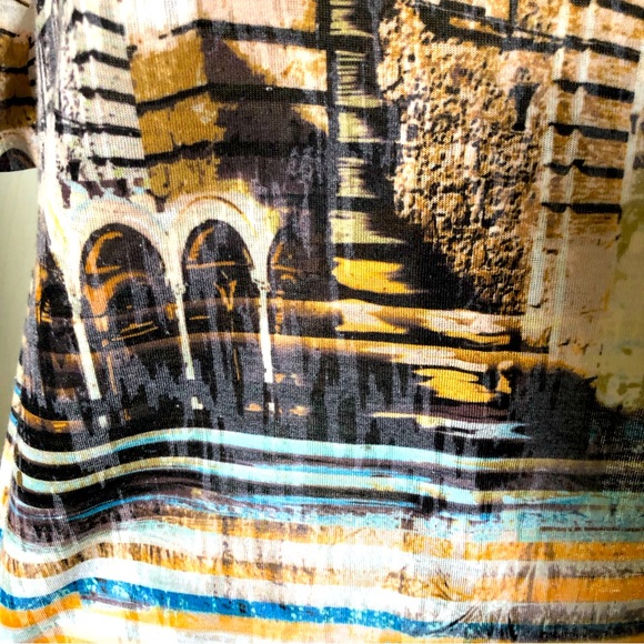 Knit Chic Italy Inspired Top - Picture 4 of 5